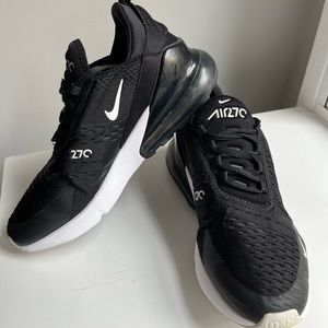 Nike Air Max 270 Athletic Shoes size 8.5